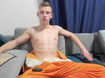 man cam all day max_serov image #3497493