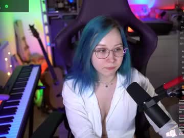 girl cam all day blue_mooncat image #6172876