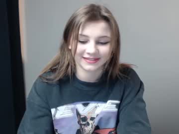 girl cam all day relax_nina image #997953