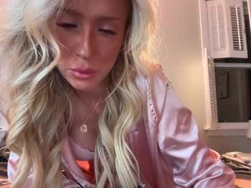 girl cam all day dixiegem image #8856018