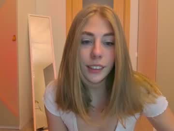 girl cam all day _strawbeerry_ image #4413810