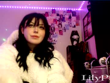 girl cam all day lilypixel image #5366993