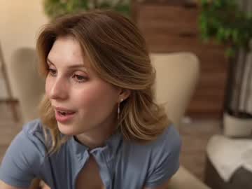 girl cam all day refined_style image #9337720