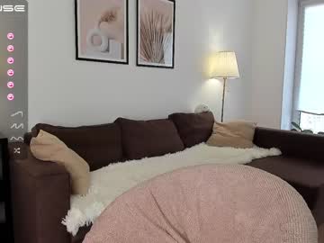 girl cam all day intrigueeme image #1803427