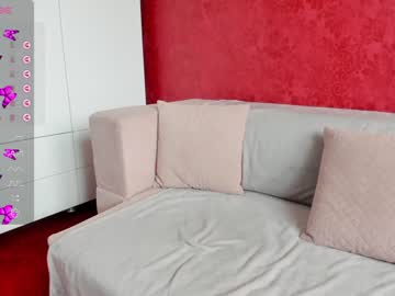 girl cam all day emilymilf__ image #6296722