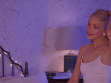 girl cam all day _2strangers image #2036035