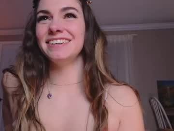 girl cam all day chroniclove image #8896994