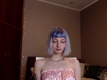 girl cam all day lit1le_kitty_ image #805197
