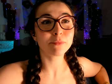 girl cam all day littlee33 image #182365