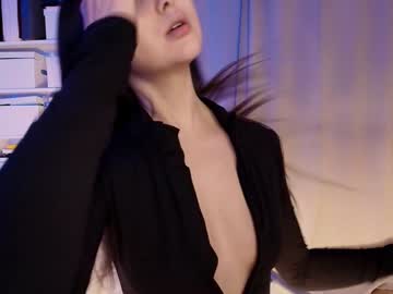 girl cam all day hollyextra image #9219249