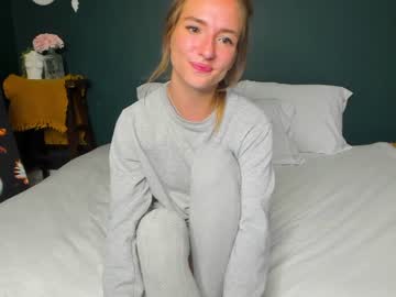 girl cam all day innocentprovenguilty image #2489712