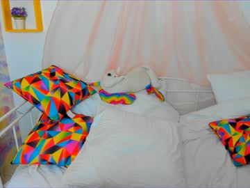 girl cam all day elisa_oliver image #229162