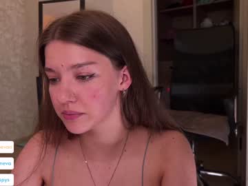 girl cam all day coyness_geneva image #6879238