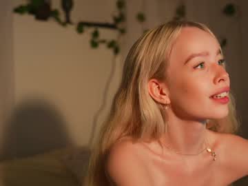 girl cam all day mother__of__dragons image #6953483
