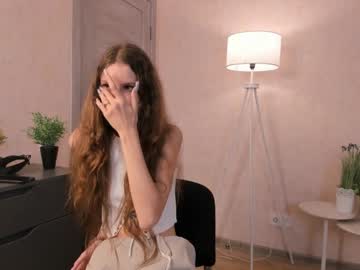 girl cam all day katiecullimore image #7818532