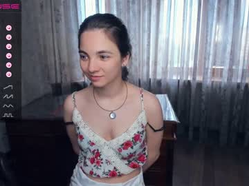 girl cam all day shy_media image #4582557