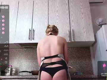 girl cam all day small_blondee image #4269058