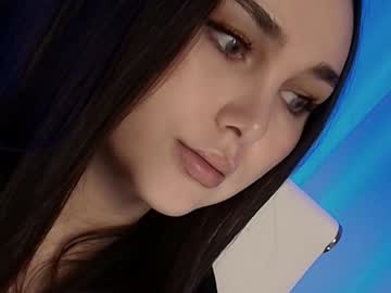 girl cam all day hollyextra image #9398943