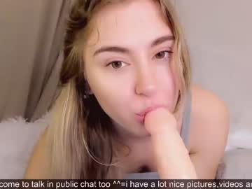 girl cam all day ommnia image #6690648
