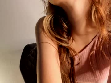 girl cam all day absorbing_beauty image #4855627