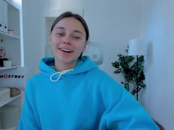 girl cam all day eleonora_linn_ image #7962350