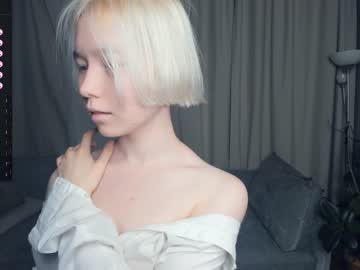 girl cam all day silvergloss image #5414805