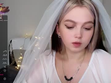 girl cam all day small_blondee image #5578529