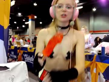 girl cam all day emmasky69 image #9219703