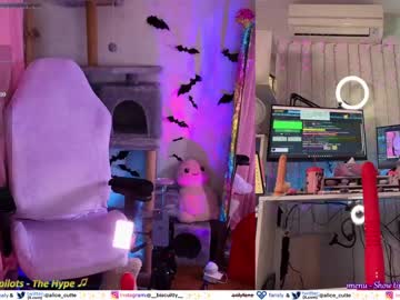 girl cam all day _biscuitty image #6063863