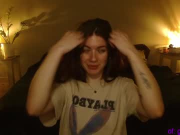 girl cam all day _modestmouse image #4122039