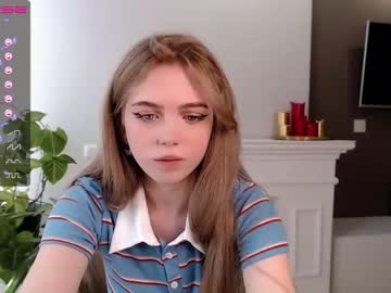 girl cam all day small_blondee image #1838085