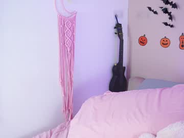 girl cam all day little_effy18_ image #8145146