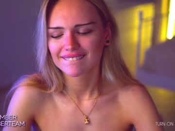 girl cam all day emmber image #2243098