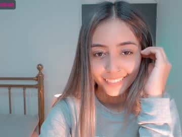 girl cam all day gummy_bear7 image #1272362