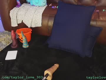 girl cam all day taylor_love_303 image #5602919
