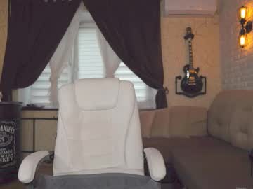 girl cam all day goldenmoore image #9412736