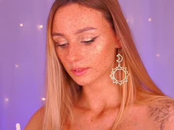 girl cam all day artease image #3389795