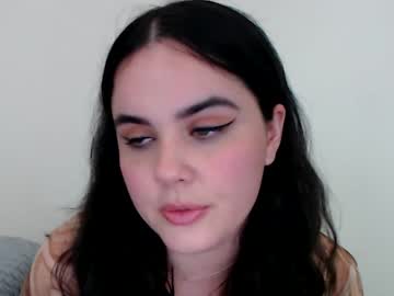 girl cam all day gia_is_horny image #5814509