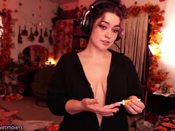 girl cam all day evelynpiers image #5545244