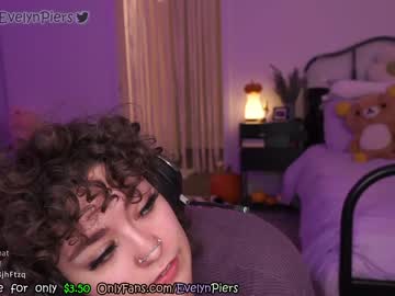 girl cam all day evelynpiers image #2925959