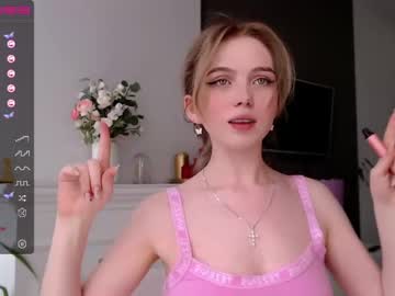 girl cam all day small_blondee image #1881163
