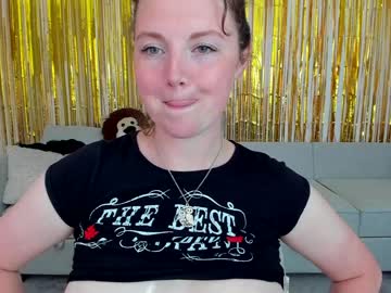 girl cam all day haylee_love image #4502524