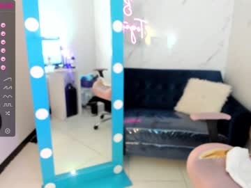 girl cam all day sweet_littleee image #1527595