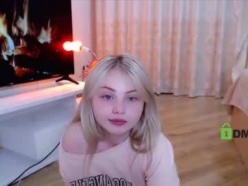 girl cam all day shy_blondiee image #3755642