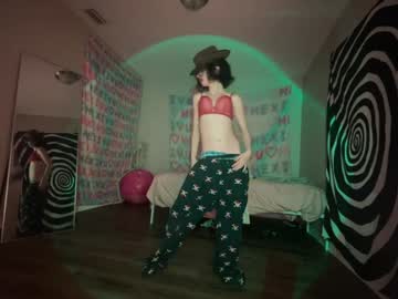 girl cam all day hexivu image #9738976