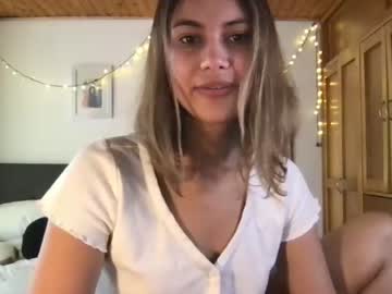 girl cam all day agatha_villalobos image #1020845