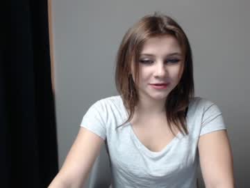 girl cam all day relax_nina image #755315