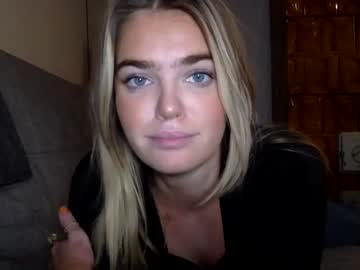 girl cam all day littlemaryjane19 image #3768142
