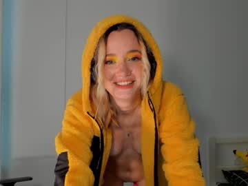 girl cam all day 2b_ image #8644831