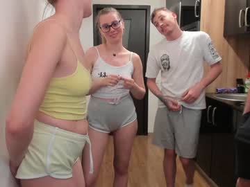 couple cam all day xbunnyx19 image #6752016